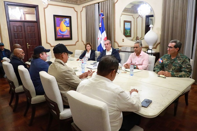  Presidencia informa en un párrafo reunión de Abinader y funcionarios tras inundaciones
