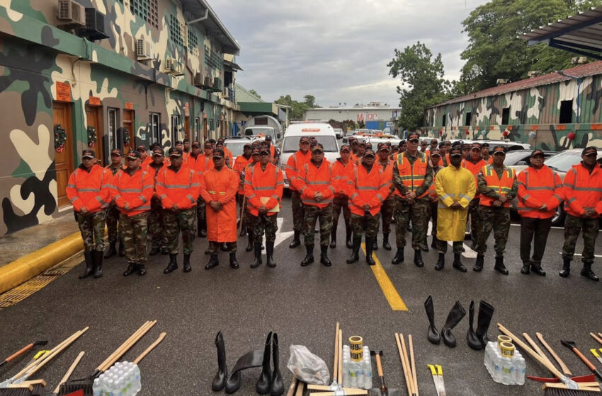  MOPC y Comipol refuerzan brigadas con más de 500 hombres para labores de limpieza y retiro de escombros en vías