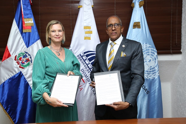  Contraloría y PNUD firman acuerdo de cooperación para la prestación de servicios de desarrollo