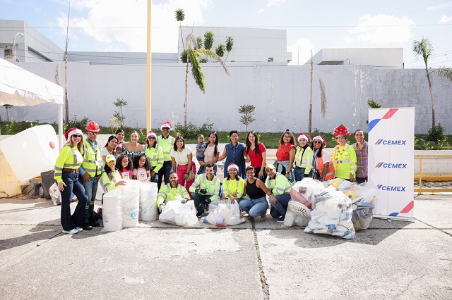  Voluntariado corporativo de Cemex recolecta más de mil libras de residuos para llevar sonrisas a comunidades