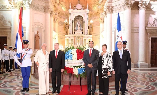  Embajador Castaños Zouain,  presenta cartas credenciales en Paraguay