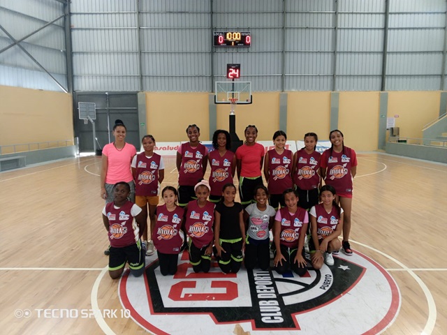  Indias Club San Vicente se impone en basket femenino al Club Fantástico de Puerto Plata