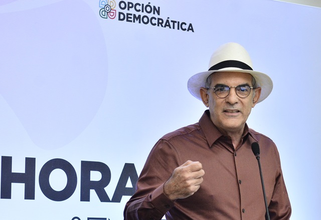  Horacio López llama a ser estrictos con la venta y manejo de fuegos artificiales