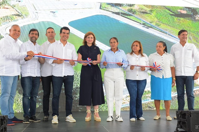  Inauguran sistema de alcantarillado sanitario de Villa Riva, provincia Duarte