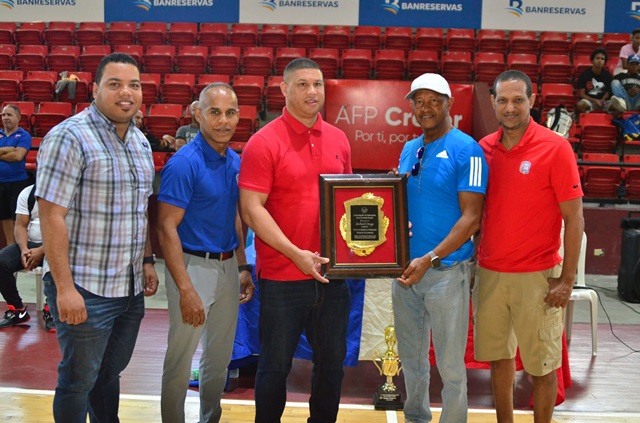  Varios equipos logran triunfos en apertura torneo de baloncesto U14 provincial