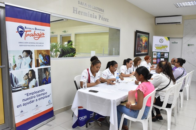  Ministerio de Trabajo invita a jornada de empleo para Santo Domingo Norte