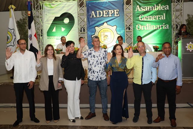  ADEPE realiza asamblea y elige a Amable Guzmán como su presidente