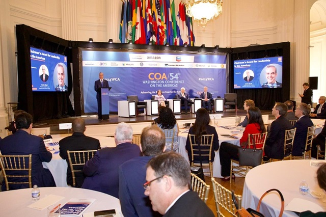  Luis Abinader recibe “Chairman’s Award for Leadership in the Americas” en Washington