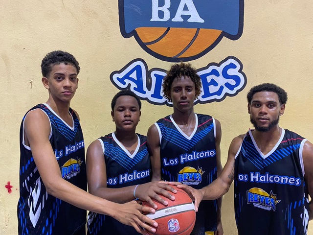  Los Halcones empatan serie final basket juvenil Villa Riva