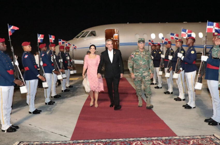  Presidente Abinader regresa de Panamá tras asistir a toma de posesión de José Raúl Mulino Quintero