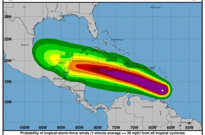  Meteorología cambia alerta por aviso por huracán Beryl