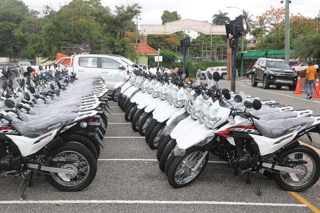  Técnicos reciben 50 motocicletas para proyecto de Agricultura Resiliente