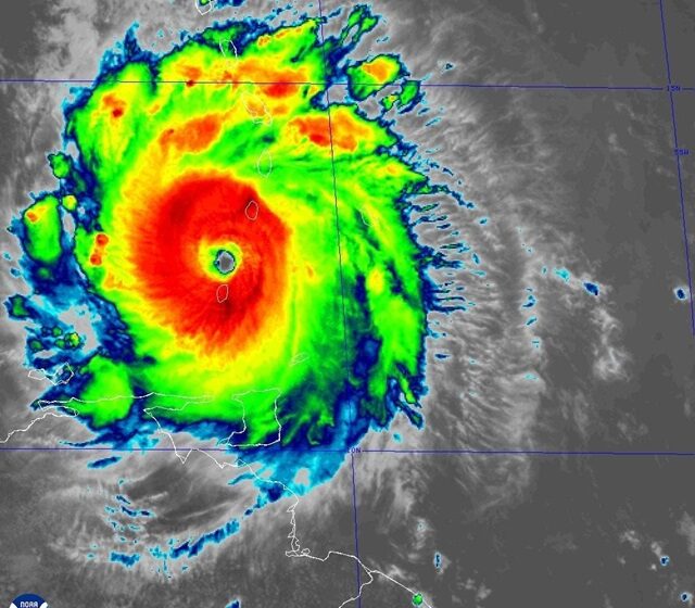  Peligroso Beryl se fortalece nuevamente a huracán categoría 4