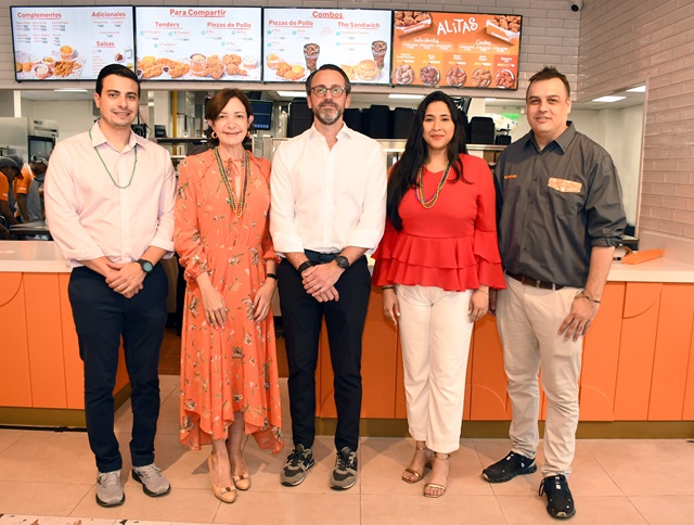  Marca de pollo frito Popeyes abre tercer restaurante en el país