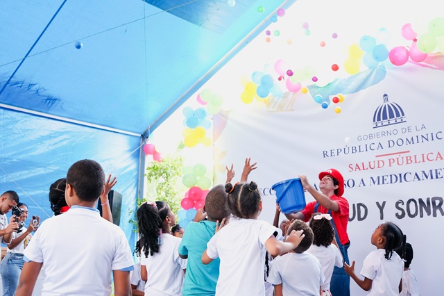  Ministerio de Salud realiza actividad recreativa «Salud y Sonrisas» para niños del programa de Alto Costo