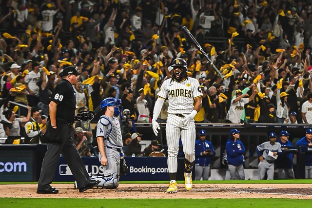  Dominicano Fernando Tatis Jr lidera explosivo ataque y coloca a los Padres a un juego para eliminar a Dodgers