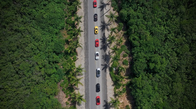  Scudería Dominicana realizó la primera Cabalgata Ferrari