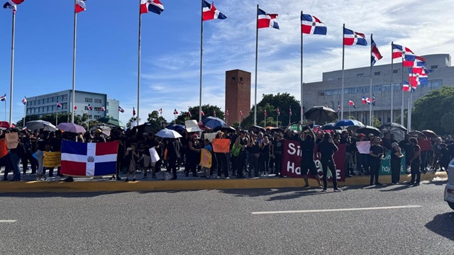  ADOCINE  marchó al congreso, y agradece apertura de Abinader al  al diálogo