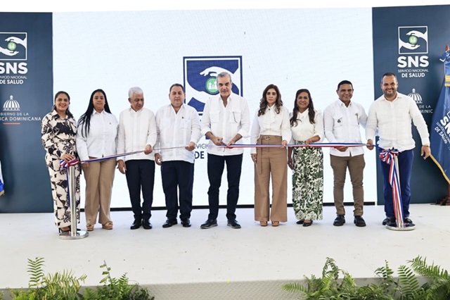  Presidente Abinader entrega UCI del Hospital Inmaculada Concepción, Cotuí