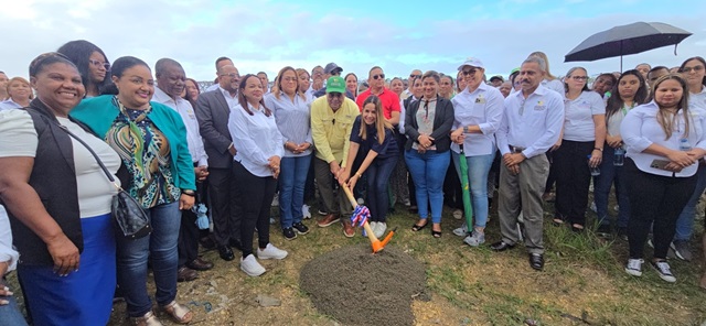  DIGECAC inicia construcción de parador fotográfico en la carretera Mella con autopista de Samaná