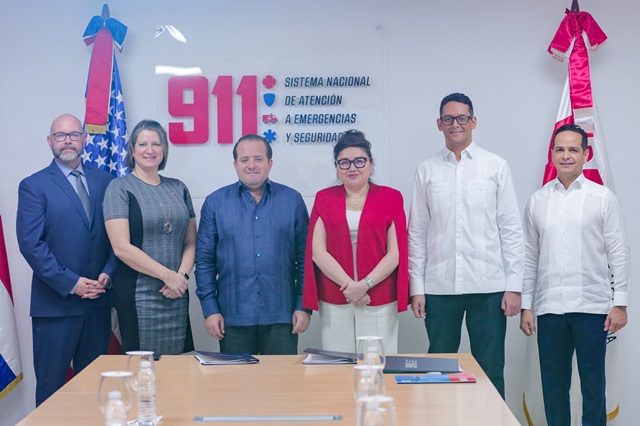  Embajada de EE. UU. y MINPRE firman Carta de Implementación para expansión del Sistema Nacional de Videovigilancia del 911