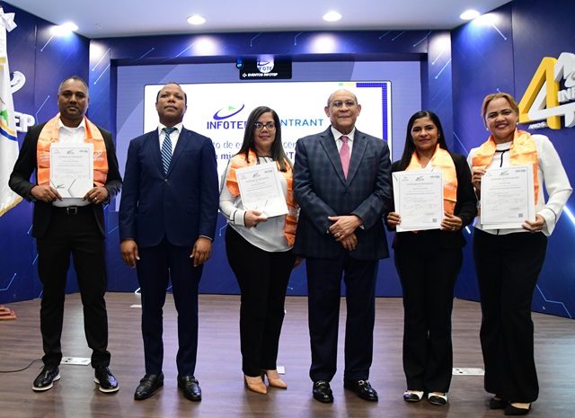  Intrant e Infotep certifican a 80 facilitadores para educar a miles de transportistas y motociclistas