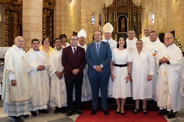  Primera Dama asiste a eucaristía por XXXIII Jornada Mundial del Enfermo en Catedral Primada de las Américas