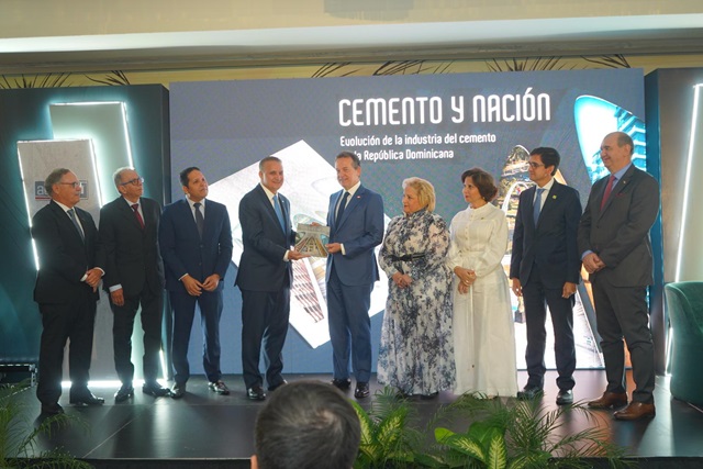  ADOCEM Presenta el Libro “Cemento y Nación”