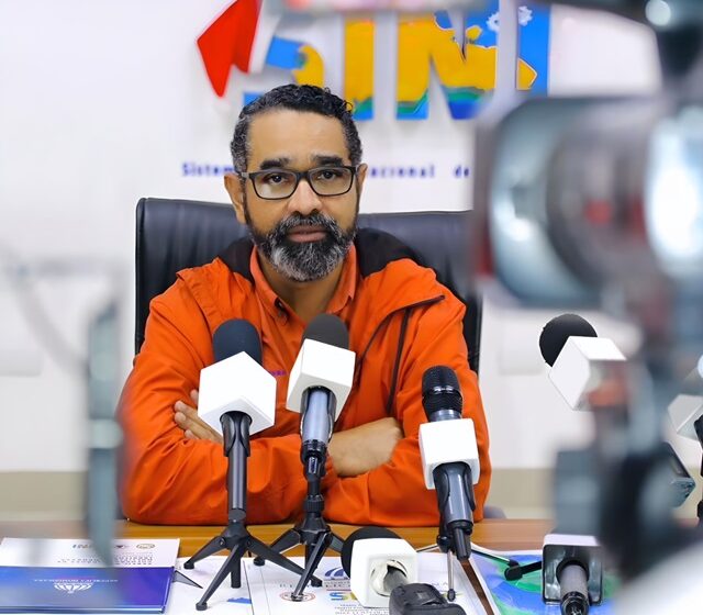  Director Defensa Civil pide a la población no cruzar ríos y cañadas ante fuertes lluvias