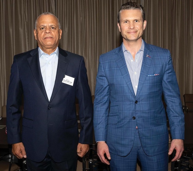  Ministro de Defensa de RD sostiene reuniones estratégicas con el secretario de Defensa de EEUU