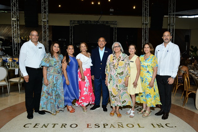  Más de 600 personas respaldan la tradicional Tarde de Té del Patronato Nacional de Ciegos, filial Santiago