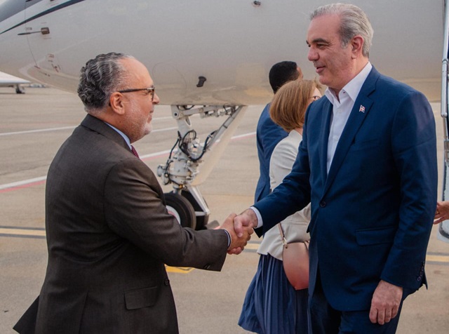  Presidente Abinader llega a Ginebra, Suiza, para participar en el Foro Anual de la Coalición Mundial para la Justicia Social