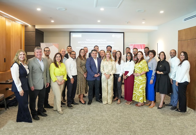  ADOCEM y FICEM impulsan el fortalecimiento del marco regulatorio para una industria cementera más sostenible en República Dominicana