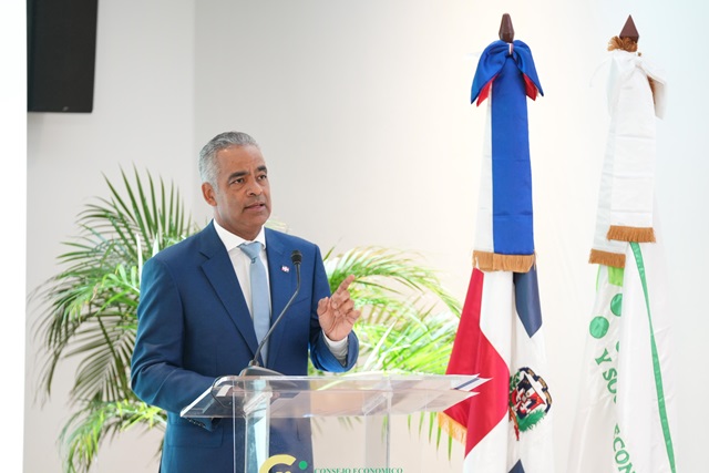  Ministro Joel Santos resalta logros alcanzados por el Pacto Eléctrico