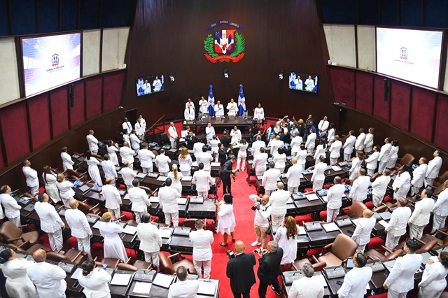  Pleno de la Cámara de Diputados escoge a Pacheco de nuevo como su presidente