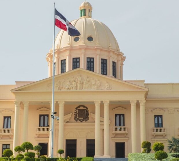  Presidente Abinader emite decreto que modifica la integración de Comisión Presidencial de las Cuevas del Pomier