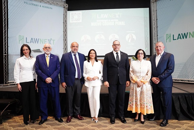  Expertos analizan el impacto del nuevo Código Penal en foro organizado por Pellerano & Herrera