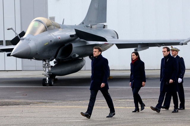  Francia dispone tres aviones de combate para protección de espacio aéreo de Polonia tras incursión de drones rusos