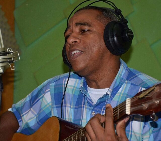  Cámara de Diputados reconocerá al músico Juan Valdez y al compositor Mario Díaz
