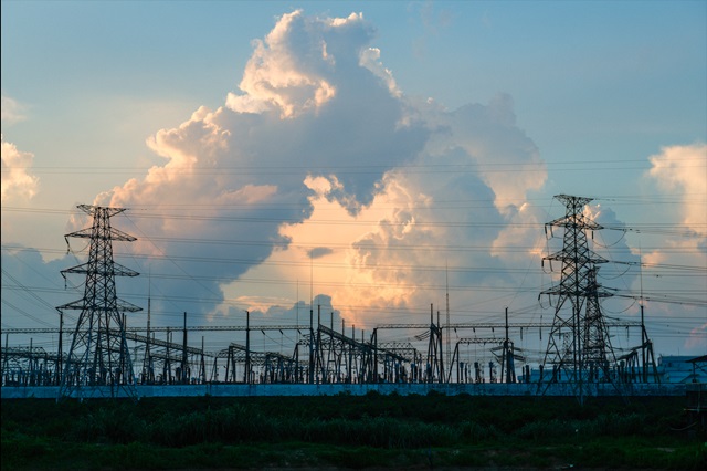  ADIE abre debate sobre el futuro eléctrico del país