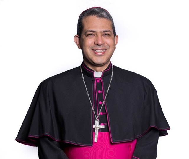  Monseñor Carlos Tomás Morel Diplán, obispo de La Vega, es designado arzobispo coadjutor de Santo Domingo