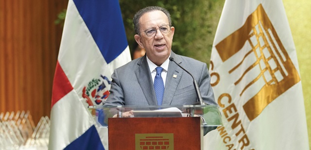  Banco Central homenajeó a colaboradores por su tiempo de servicio a la institución