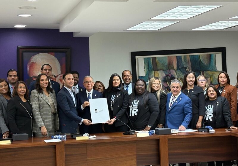  PLD y ex presidente Medina respaldan la Reforma Integral “Déjala Ir” para erradicar los feminicidios y filicidios en el país