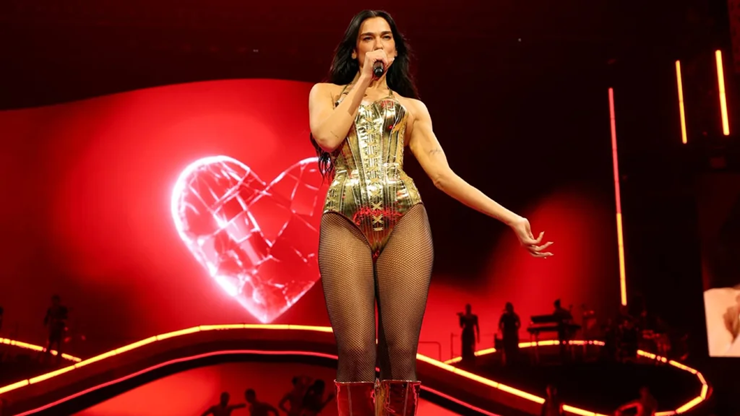  Dua Lipa conquista Argentina entre música, fútbol y homenajes