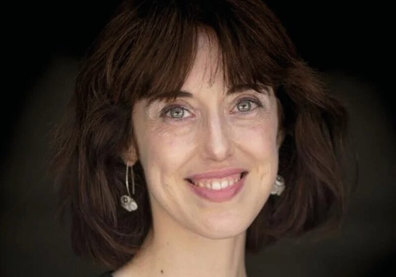  La escritora Irene Vallejo recibirá Doctorado Honoris Causa de UNAPEC