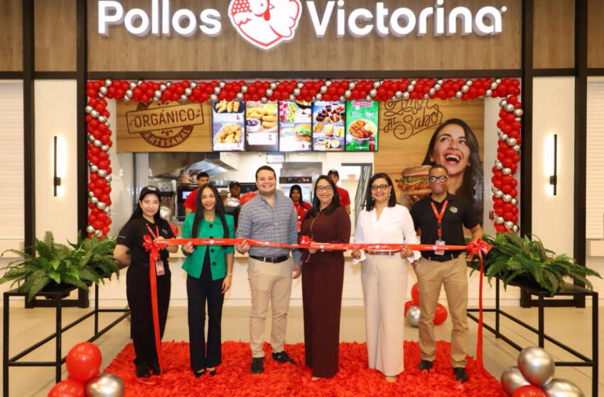  Pollos Victorina inaugura nueva sucursal en Ágora Santiago Center y refuerza su presencia en el Cibao