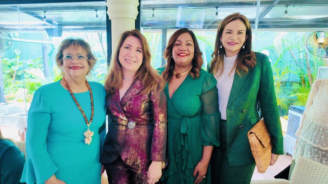  El Café Literario y el Club de Lectura Verónica Sención, celebran almuerzo de confraternidad