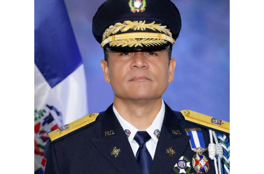  Presidente Abinader asciende a Andrés Modesto Cruz Cruz y lo designa como nuevo director general de la Policía Nacional