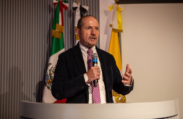  Anuncian conferencia para abordar la crisis de identidad en los jóvenes y las familias