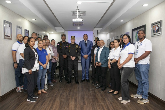  Pro Consumidor y CECCOM refuerzan controles para prevenir bebidas adulteradas durante la Semana Santa